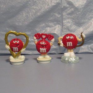 M&M   M&M's Candy Tube Toppers and Cupid w/Flapping Wings Valentine Figures